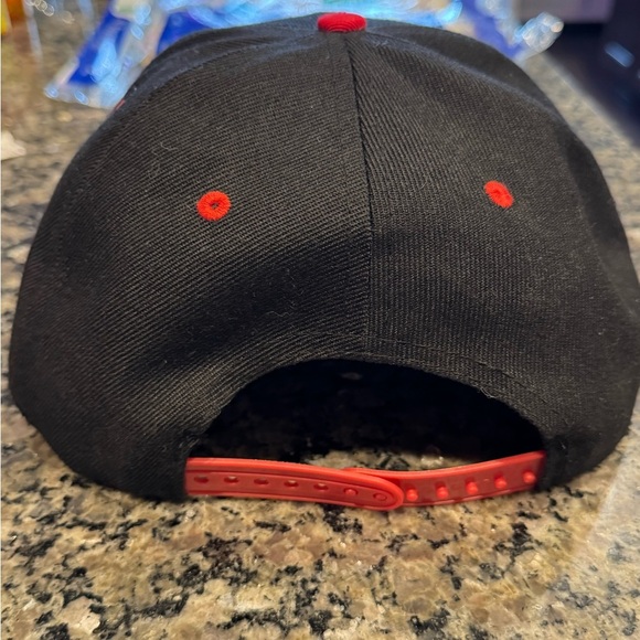Zoo York Snapback Hat Black Red Hip Hop Streetwear Cap Adjustable - Picture 3 of 5